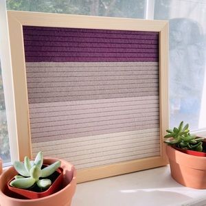 XO Sienna Letter Felt Message Inspiration Board